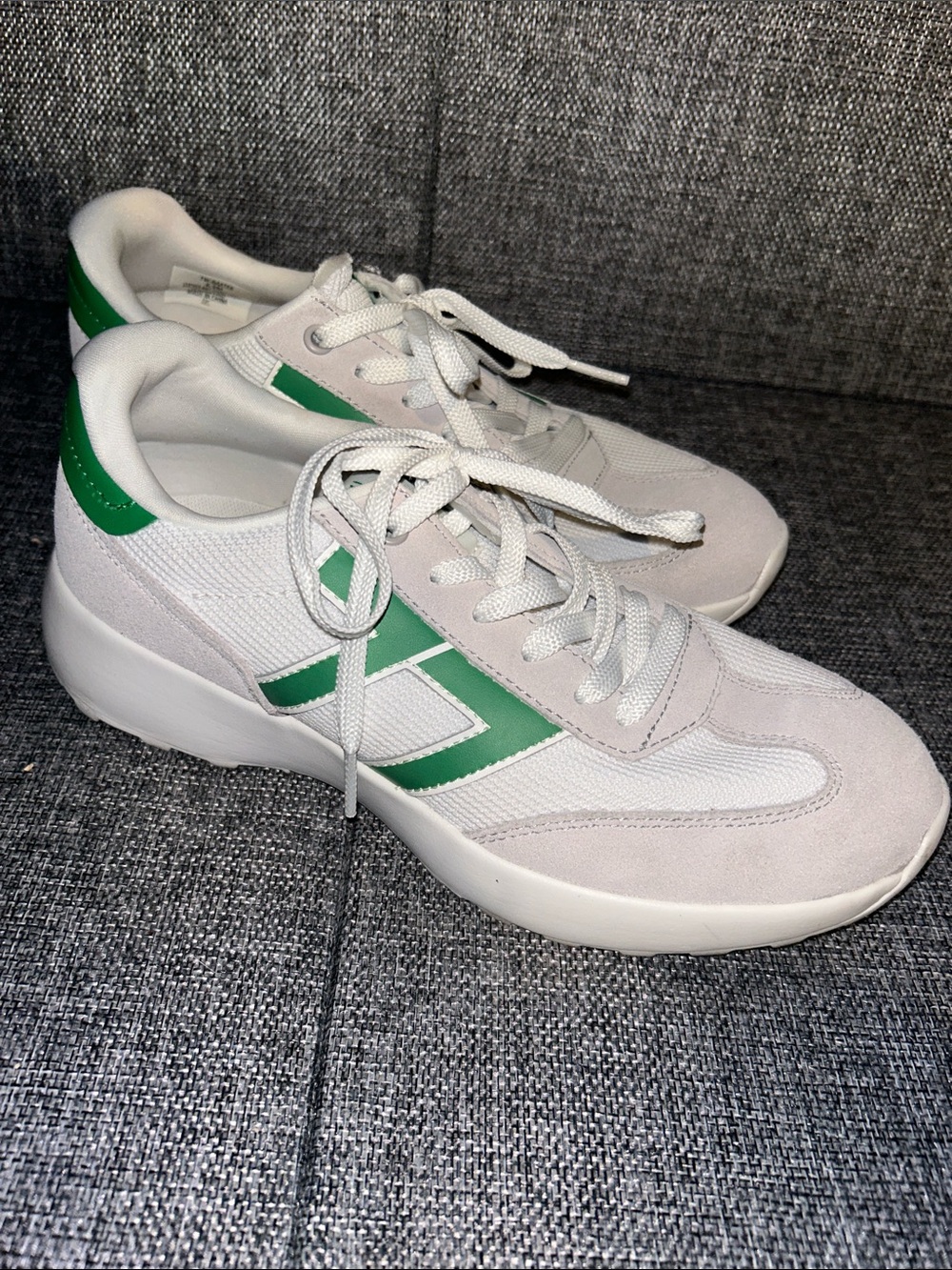 Le Tigre White and Green Women's Athletic Sneakers